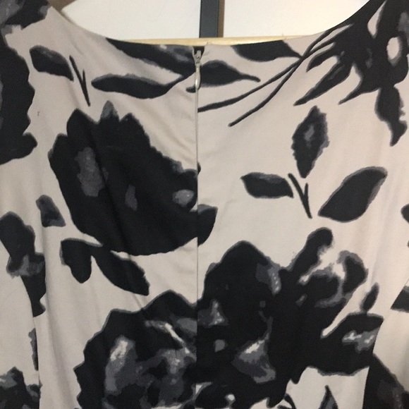 INC International Concepts Dress sleeveless. Black/Gray Roses Fit & Flare. 18W - Picture 4 of 6